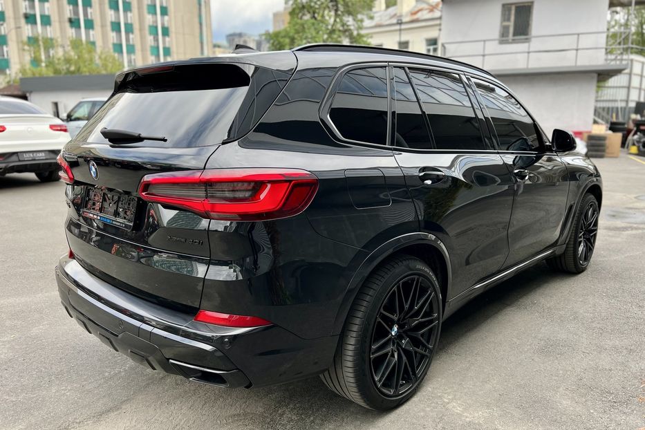 Продам BMW X5 XDRIVE40I 2019 года в Киеве