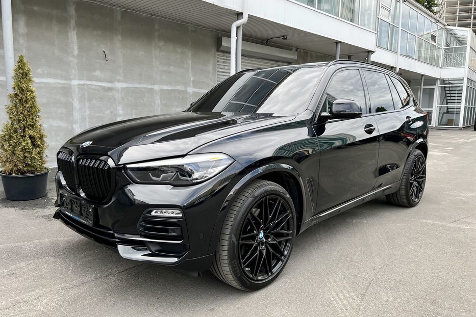 Продам BMW X5 XDRIVE40I 2019 года в Киеве