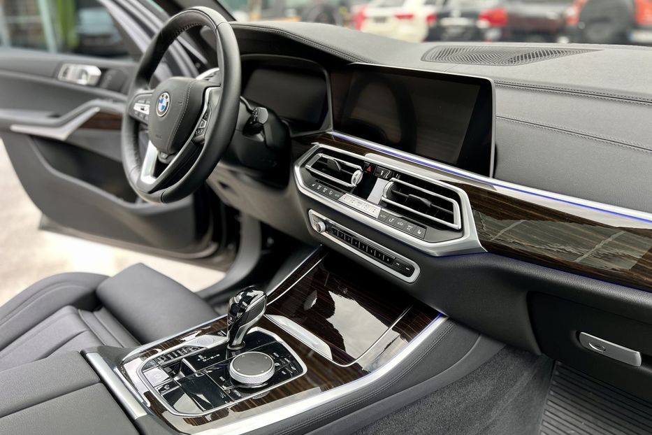 Продам BMW X5 XDRIVE40I 2019 года в Киеве