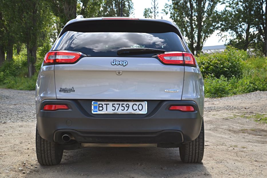 Продам Jeep Cherokee Latitude 2017 года в Хмельницком