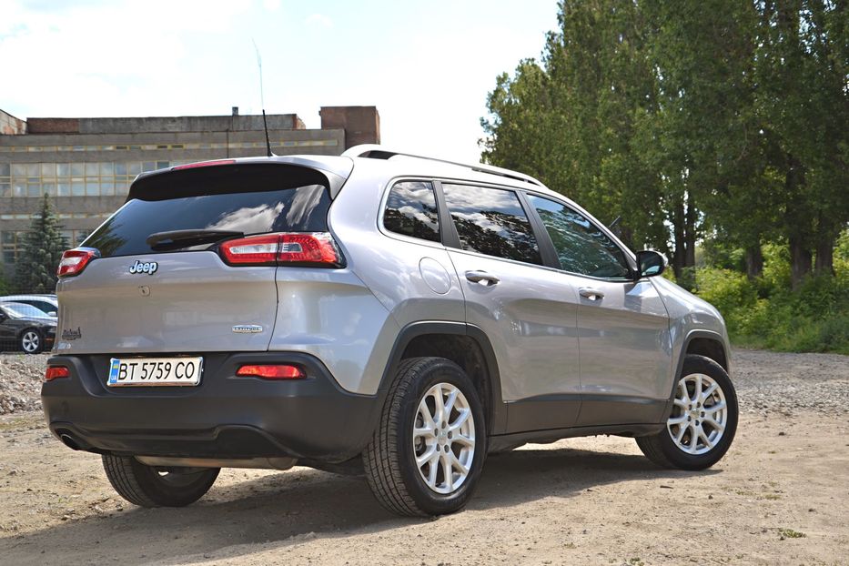 Продам Jeep Cherokee Latitude 2017 года в Хмельницком