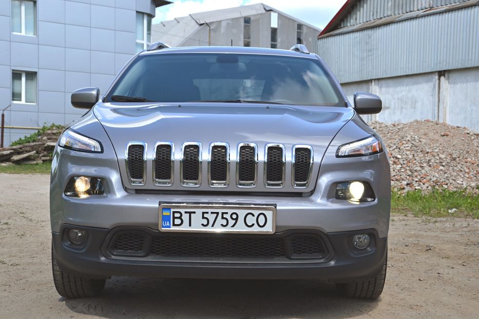 Продам Jeep Cherokee Latitude 2017 года в Хмельницком