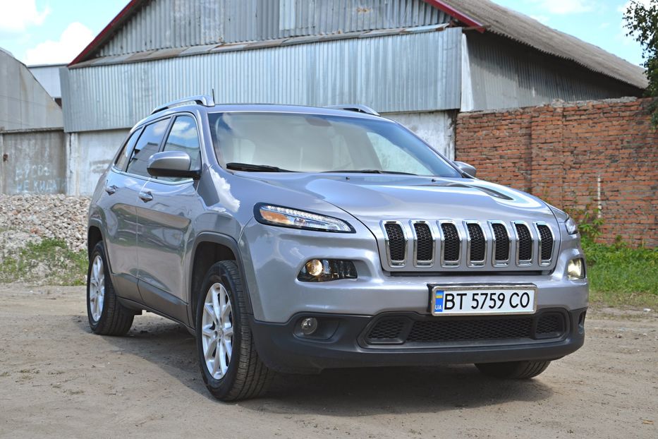 Продам Jeep Cherokee Latitude 2017 года в Хмельницком