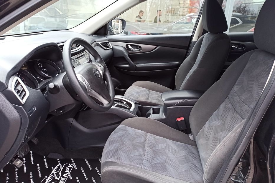 Продам Nissan Rogue SV AWD 2015 года в Днепре