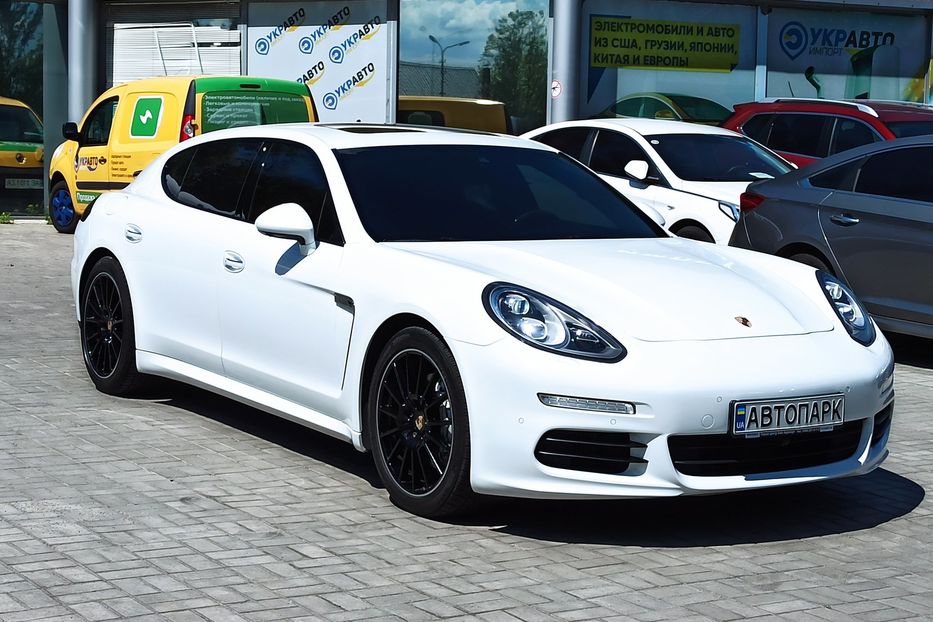 Продам Porsche Panamera 4S Executive Long 2013 года в Днепре