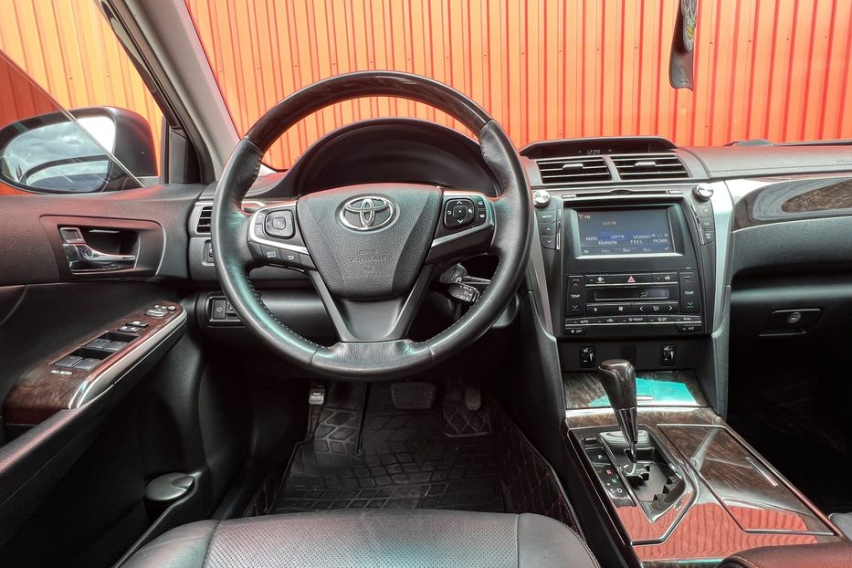 Продам Toyota Camry Official  2015 года в Одессе