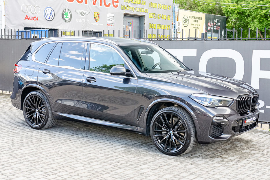 Продам BMW X5 40i XDrive 2020 года в Киеве