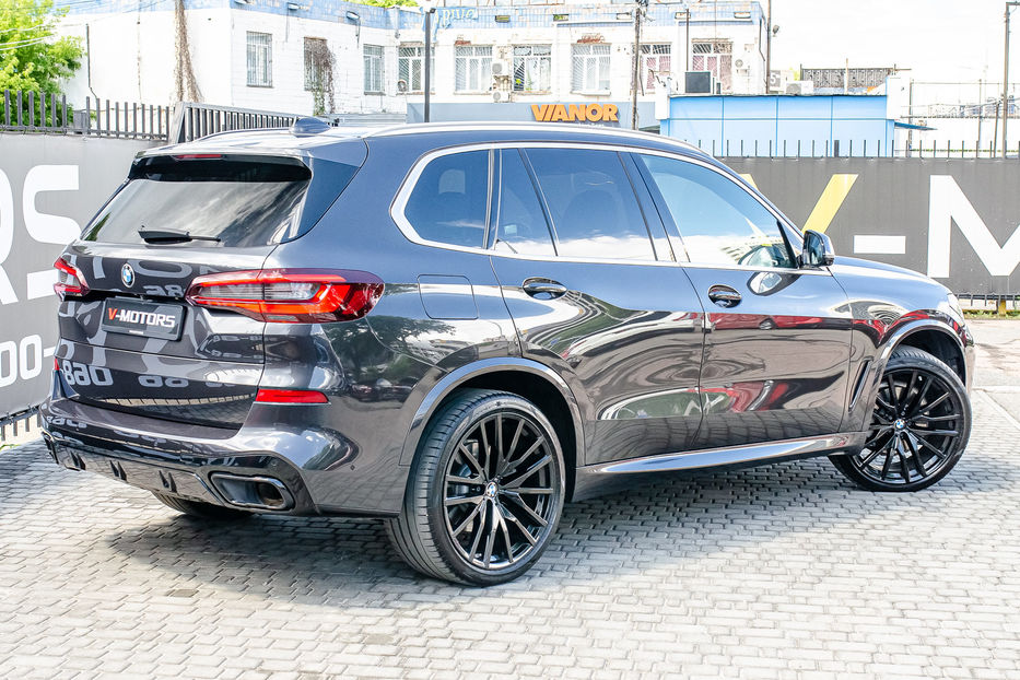 Продам BMW X5 40i XDrive 2020 года в Киеве