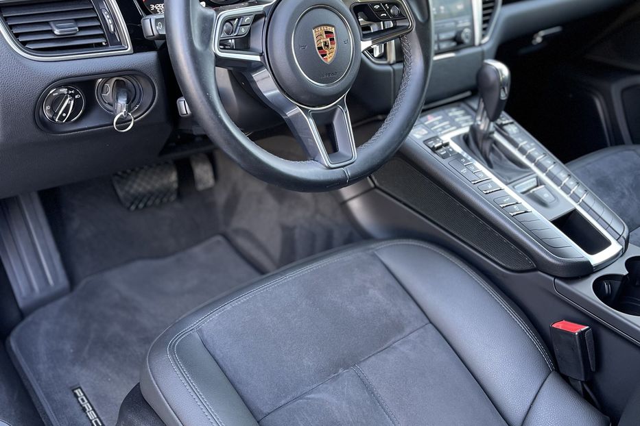 Продам Porsche Macan S 2017 года в Киеве