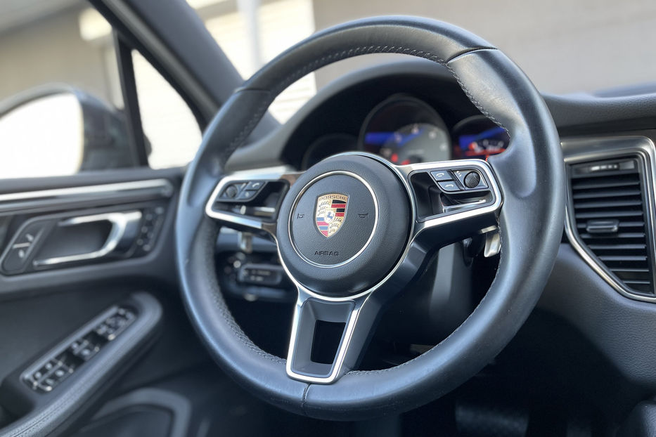 Продам Porsche Macan S 2017 года в Киеве