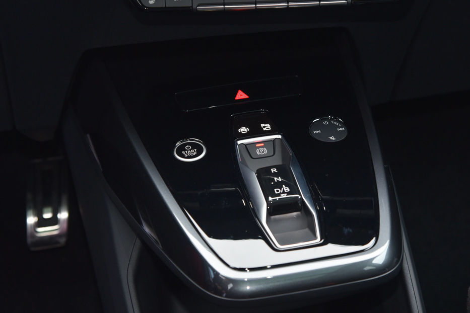 Продам Audi E-Tron Q5 40 2022 года в Черновцах
