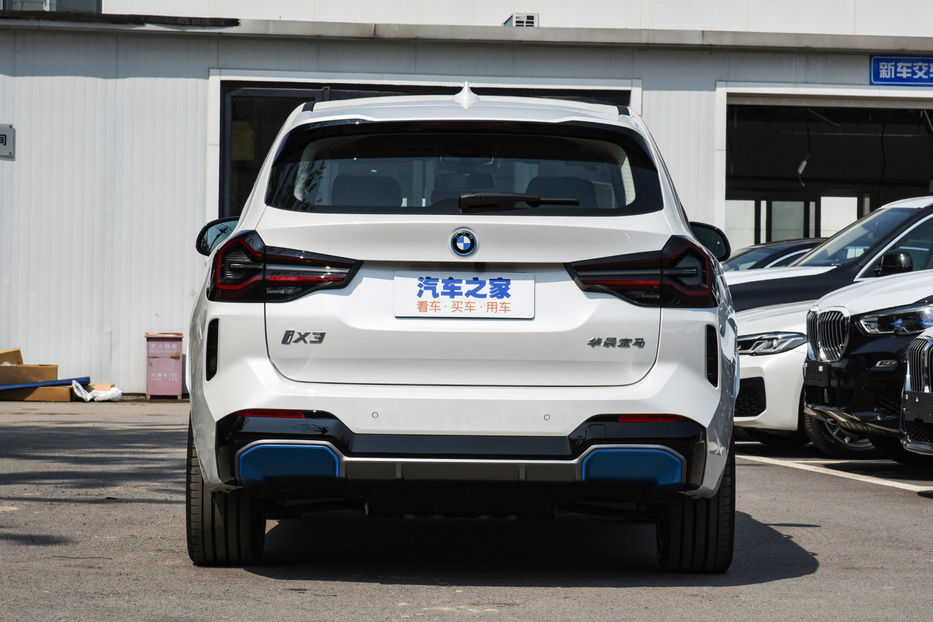 Продам BMW iX3 2022 года в Черновцах