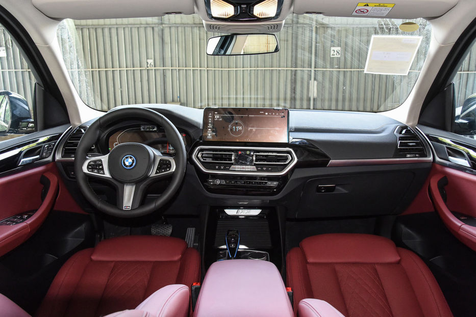 Продам BMW I3 iX3 2022 года в Черновцах