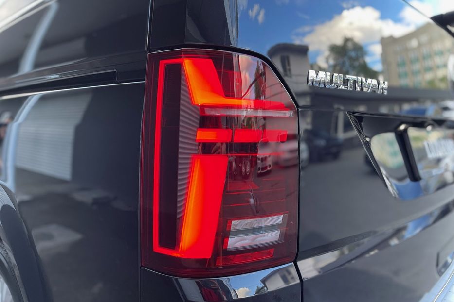 Продам Volkswagen Multivan Highline 4Motion NEW 2022 года в Киеве