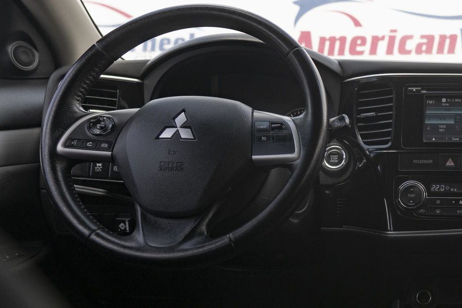 Продам Mitsubishi Outlander SE 2013 года в Черновцах