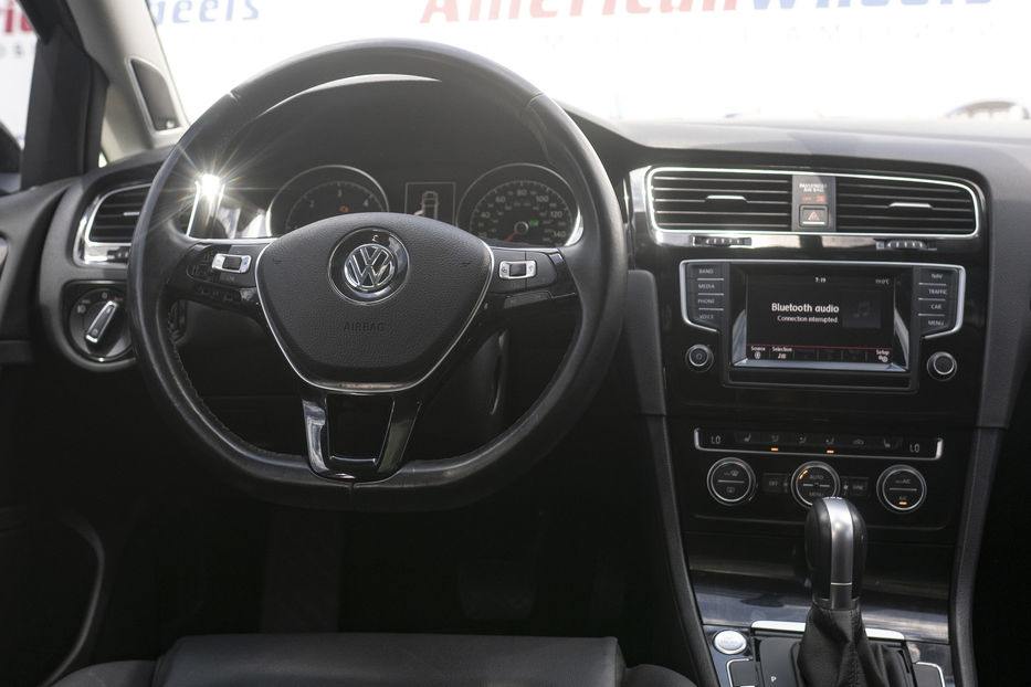 Продам Volkswagen Golf VII SEL PREMIUM 2015 года в Черновцах