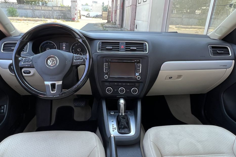 Продам Volkswagen Jetta Hybride  2013 года в Одессе