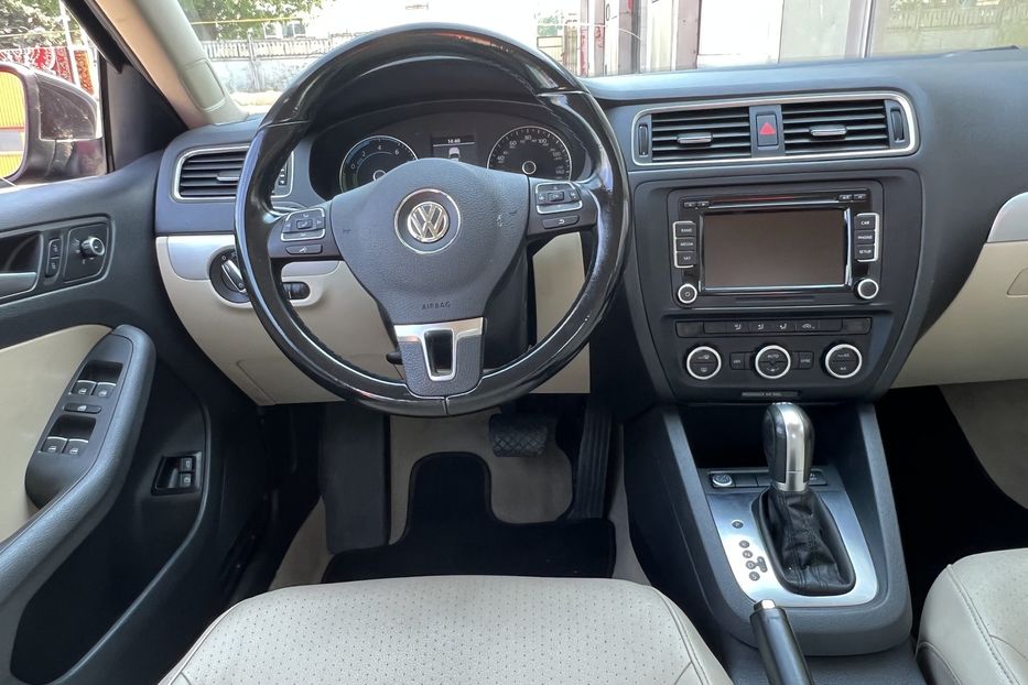 Продам Volkswagen Jetta Hybride  2013 года в Одессе