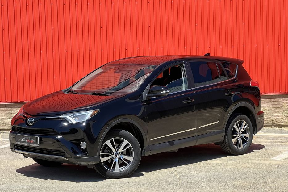 Продам Toyota Rav 4 2017 года в Одессе