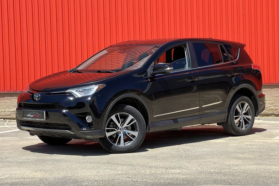 Продам Toyota Rav 4 2017 года в Одессе