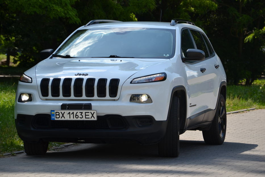 Продам Jeep Cherokee Latitude 2017 года в Хмельницком