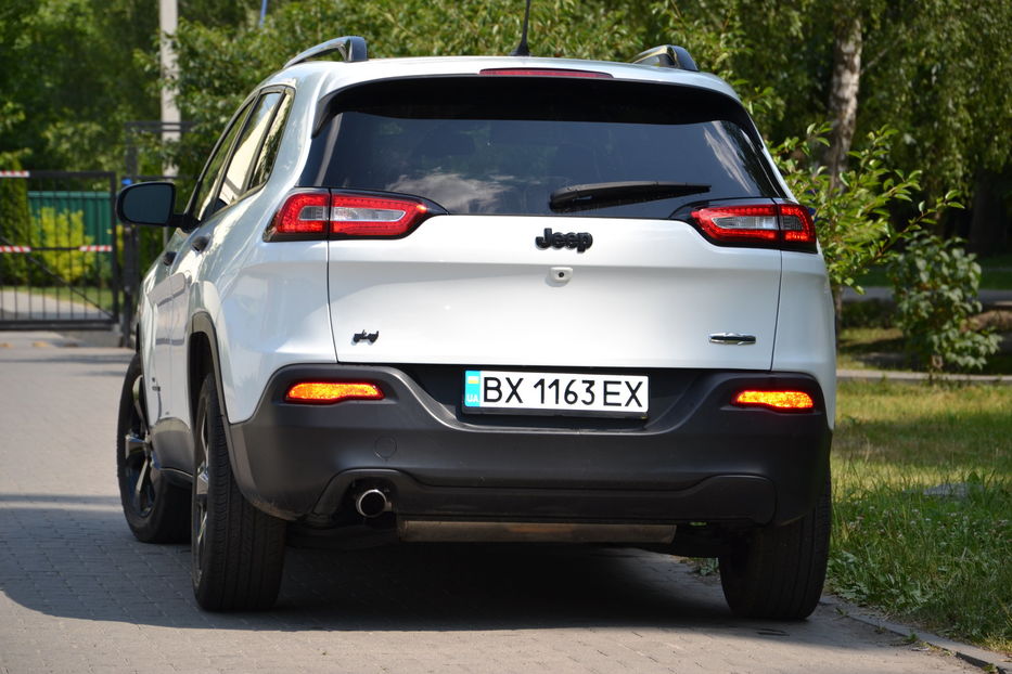 Продам Jeep Cherokee Latitude 2017 года в Хмельницком