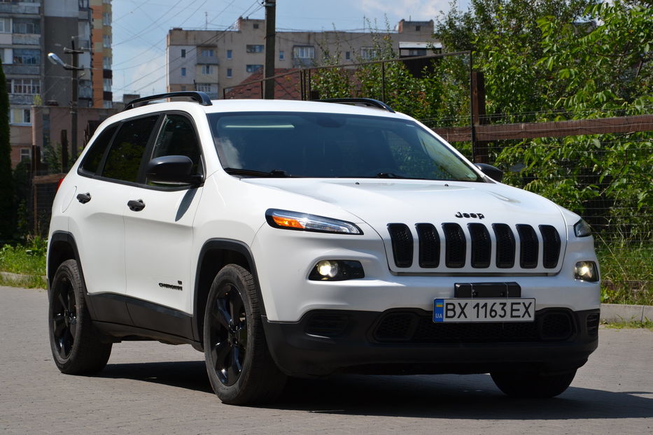 Продам Jeep Cherokee Latitude 2017 года в Хмельницком