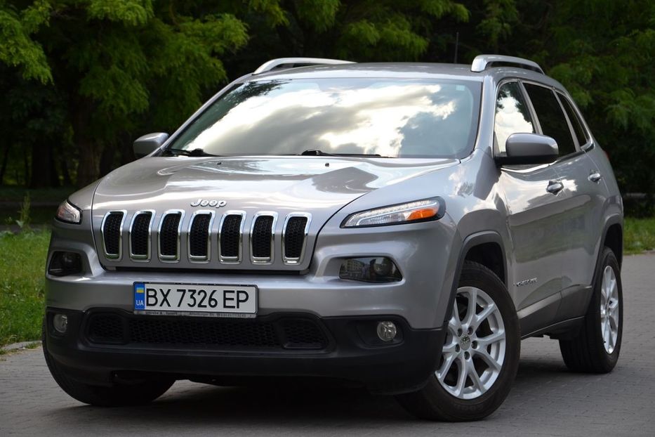 Продам Jeep Cherokee Latitude 2016 года в Хмельницком