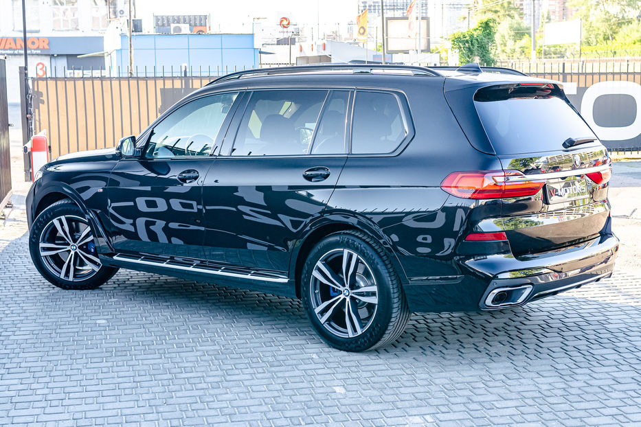 Продам BMW X7 30d Xdrive 2020 года в Киеве