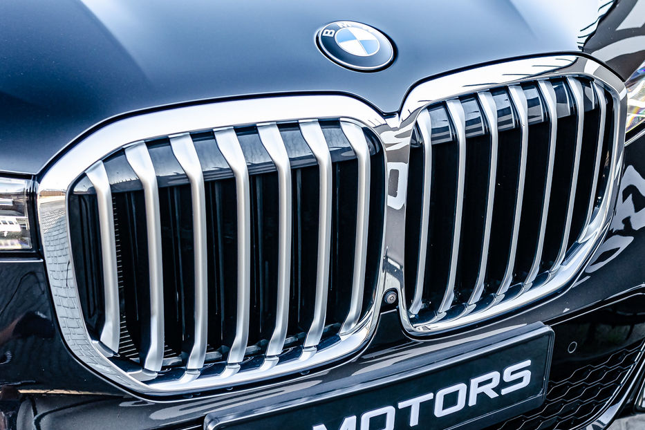 Продам BMW X7 30d Xdrive 2020 года в Киеве