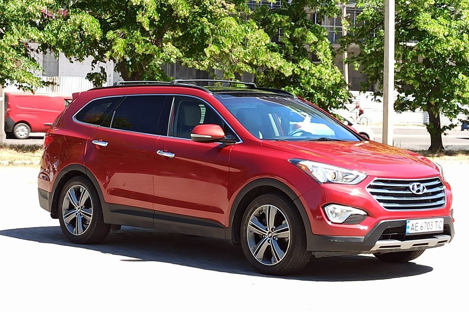 Продам Hyundai Grand Santa Fe 2015 года в Днепре
