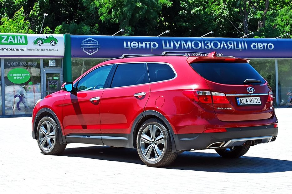 Продам Hyundai Grand Santa Fe 2015 года в Днепре