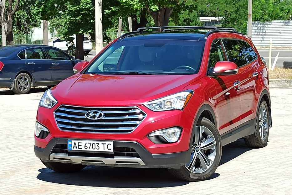 Продам Hyundai Grand Santa Fe 2015 года в Днепре