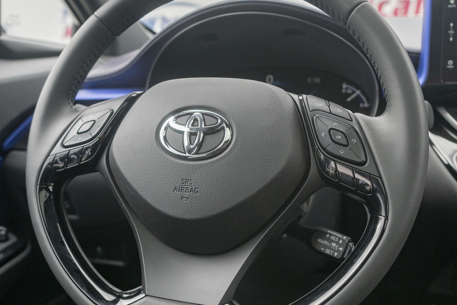 Продам Toyota C-HR EV TOP 2021 года в Черновцах