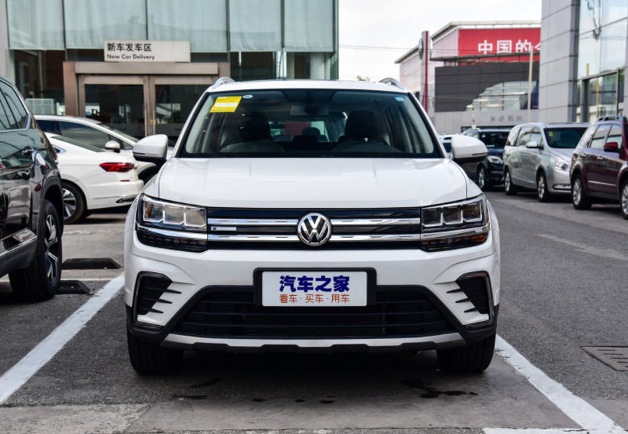 Продам Volkswagen Tiguan E-THARU 2021 года в Черновцах