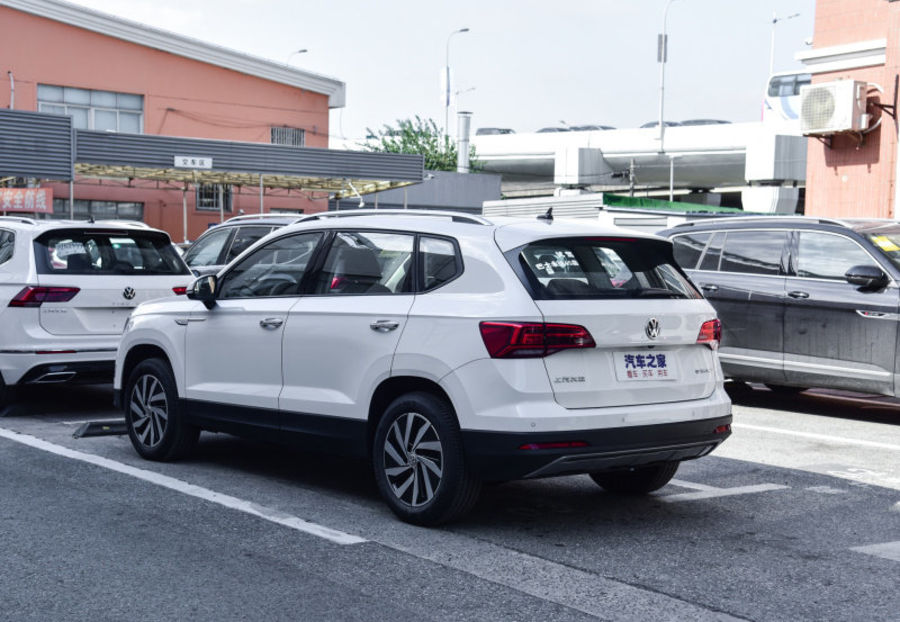 Продам Volkswagen Tiguan E-THARU 2021 года в Черновцах