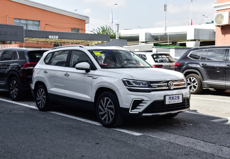 Продам Volkswagen Tiguan E-THARU 2021 года в Черновцах