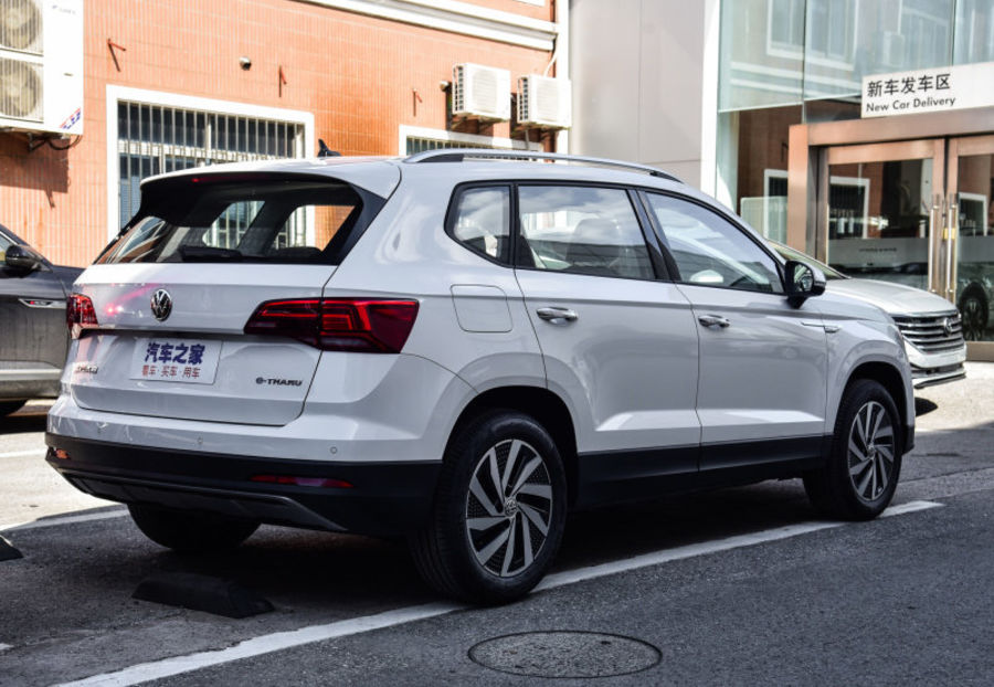 Продам Volkswagen Tiguan E-THARU 2021 года в Черновцах