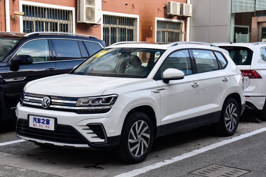 Продам Volkswagen Tiguan E-THARU 2021 года в Черновцах