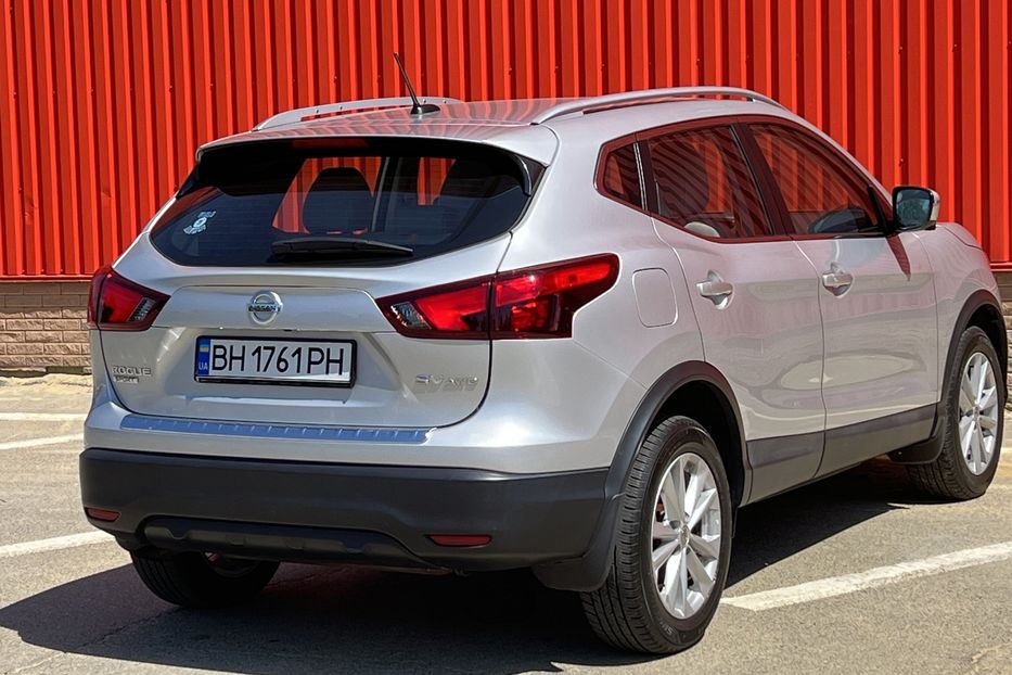 Продам Nissan Rogue Sport SL 2018 года в Одессе