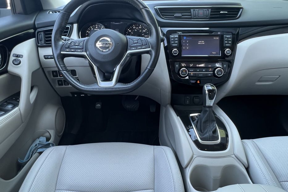 Продам Nissan Rogue Sport SL 2018 года в Одессе