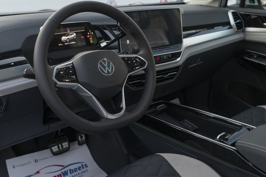Продам Volkswagen ID.6 CROZZ Pro 2023 года в Черновцах