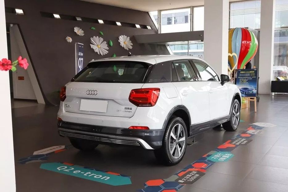 Продам Audi E-Tron Q2L e30 2022 года в Черновцах