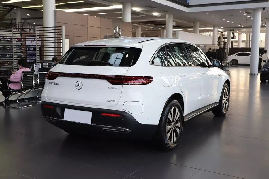 Продам Mercedes-Benz EQC 350 4matic 2022 года в Черновцах
