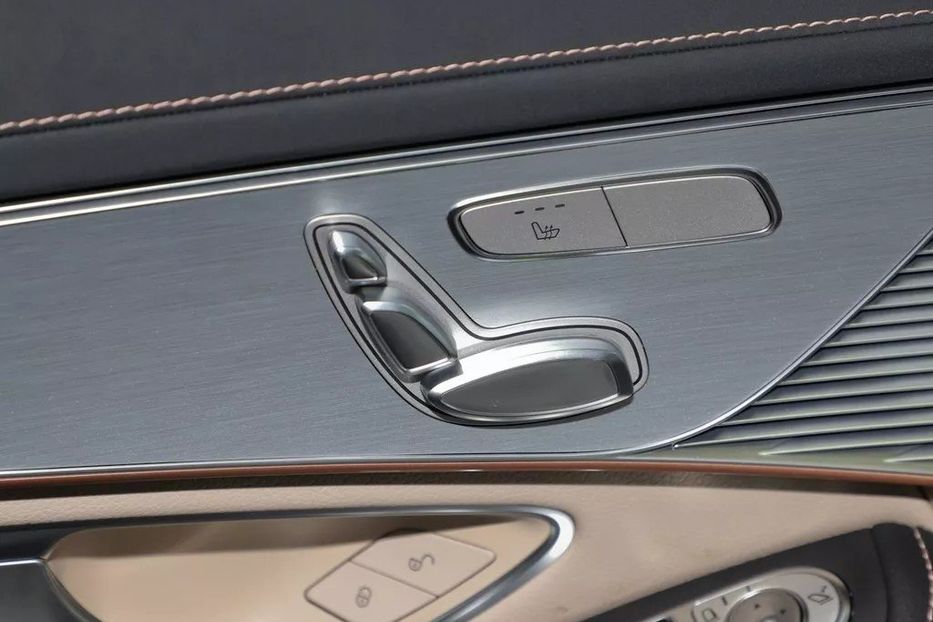Продам Mercedes-Benz EQC 350 4matic 2022 года в Черновцах