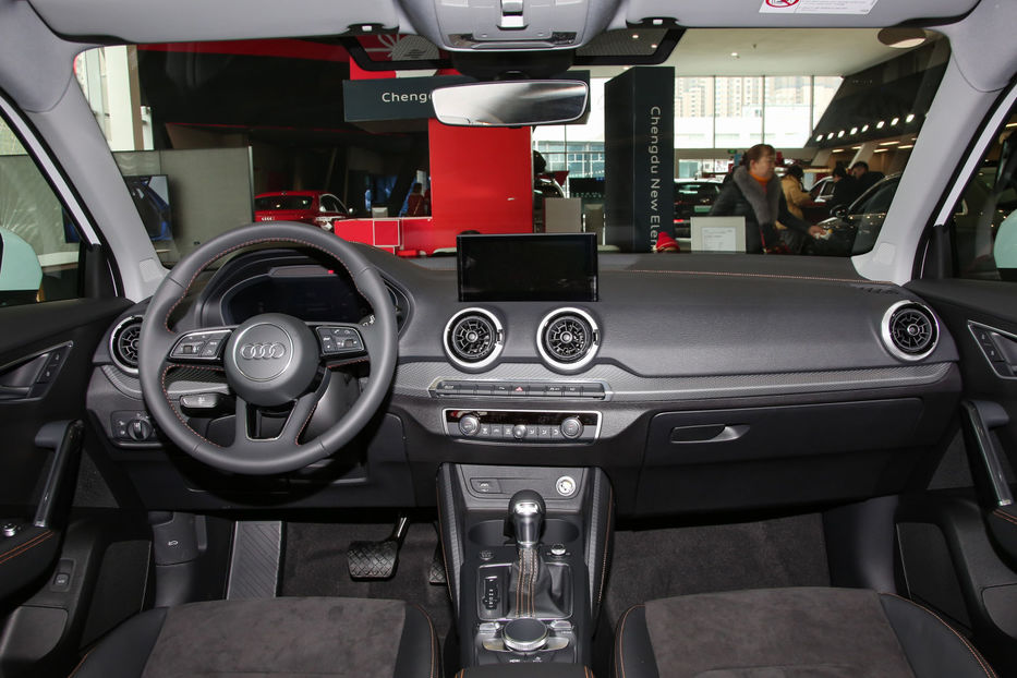 Продам Audi Q2 L e-tron 2022 года в Черновцах