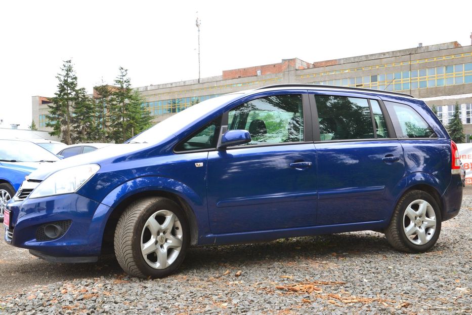 Продам Opel Zafira 2008 года в Хмельницком