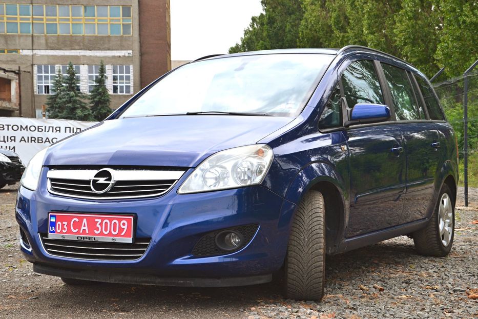 Продам Opel Zafira 2008 года в Хмельницком