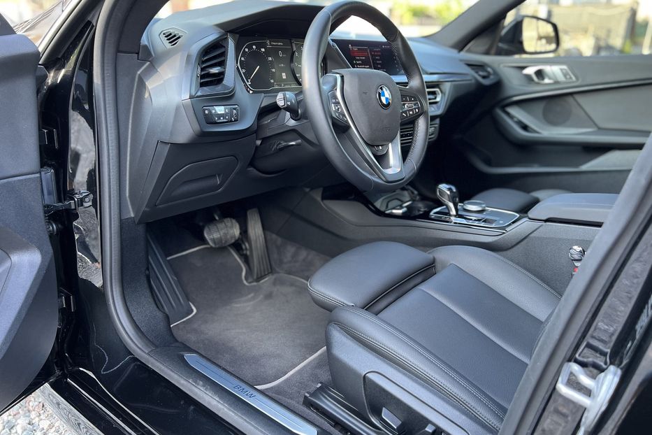 Продам BMW 2 Series M228XI 2020 года в Киеве