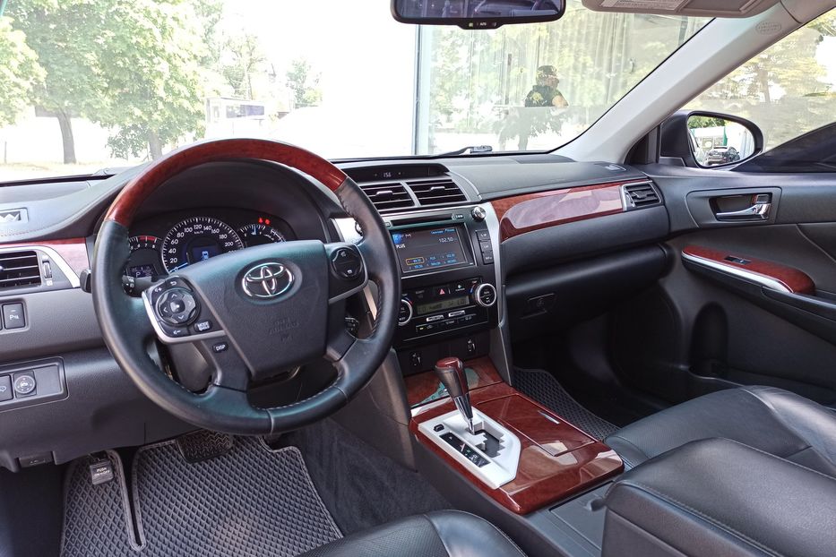 Продам Toyota Camry Elegance 2011 года в Днепре